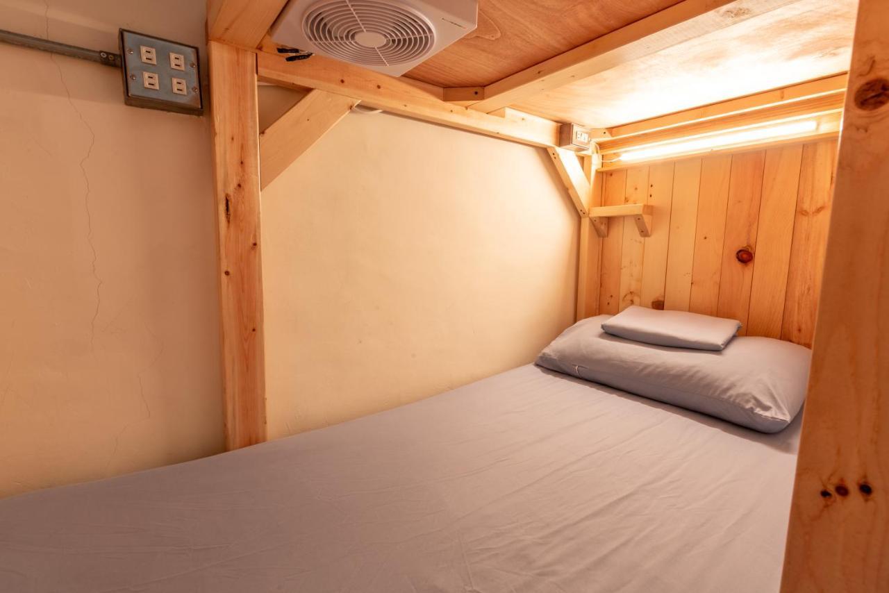 Yilan Inspiration Hostel Lotung Kültér fotó
